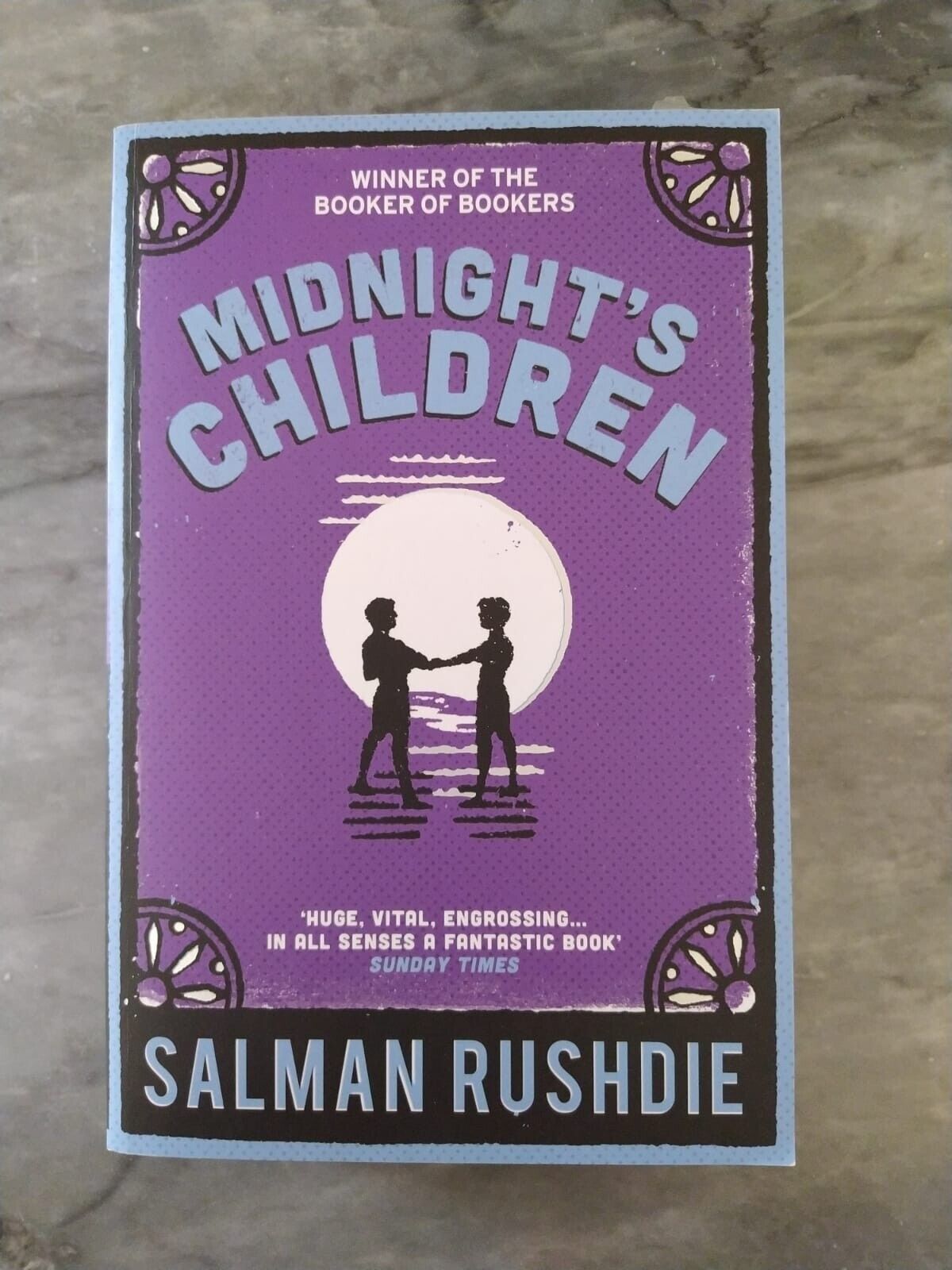 Midnight's Children - Salman Rushdie libro 2006