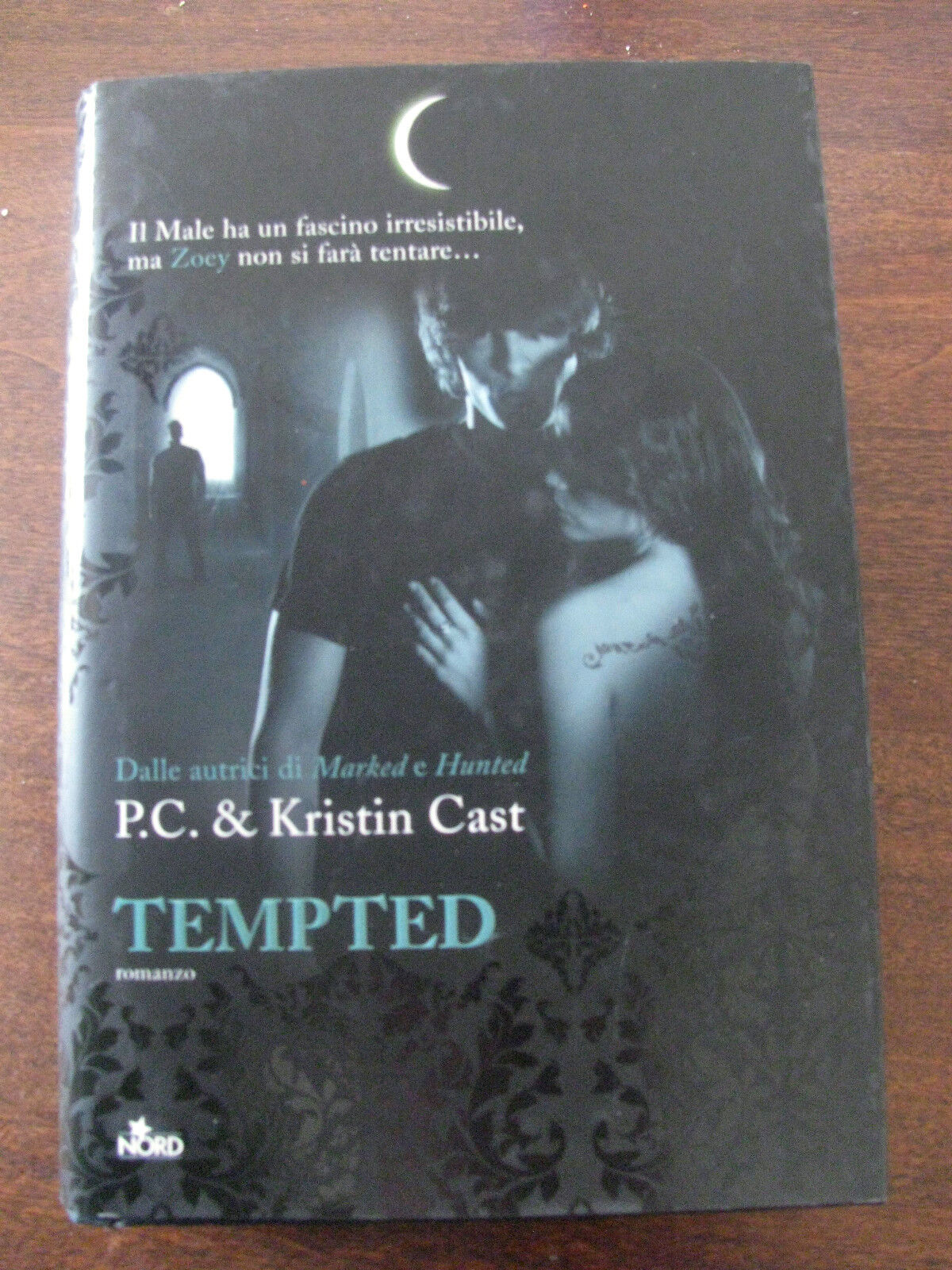 ROMANZO NUOVO " TEMPTED " DI P.C. & KRISTIN CAST - MARKED - HUNTED