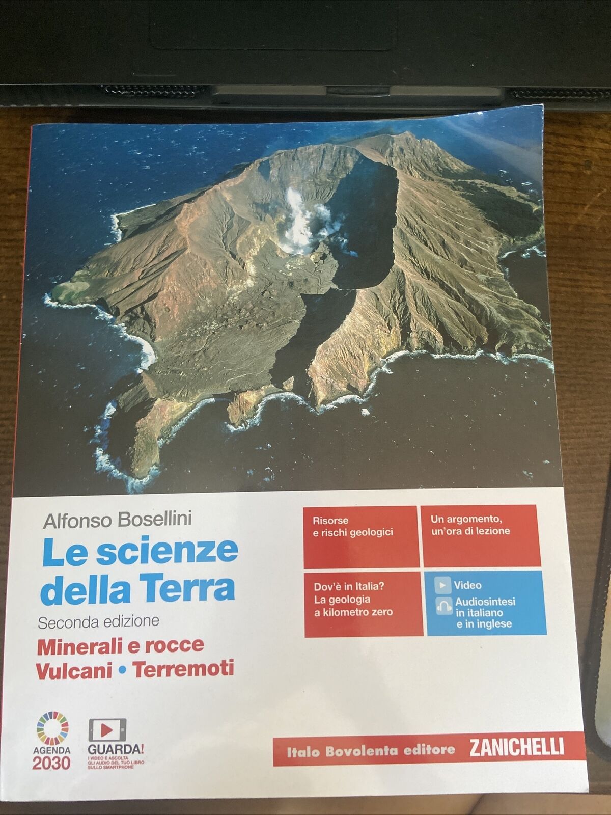 9788808423962 Le scienze della Terra. Minerali e rocce, Vulcani,...nsione online