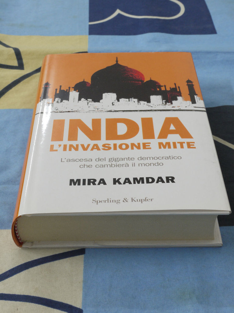 India l'invasione mite Mira Kamdar