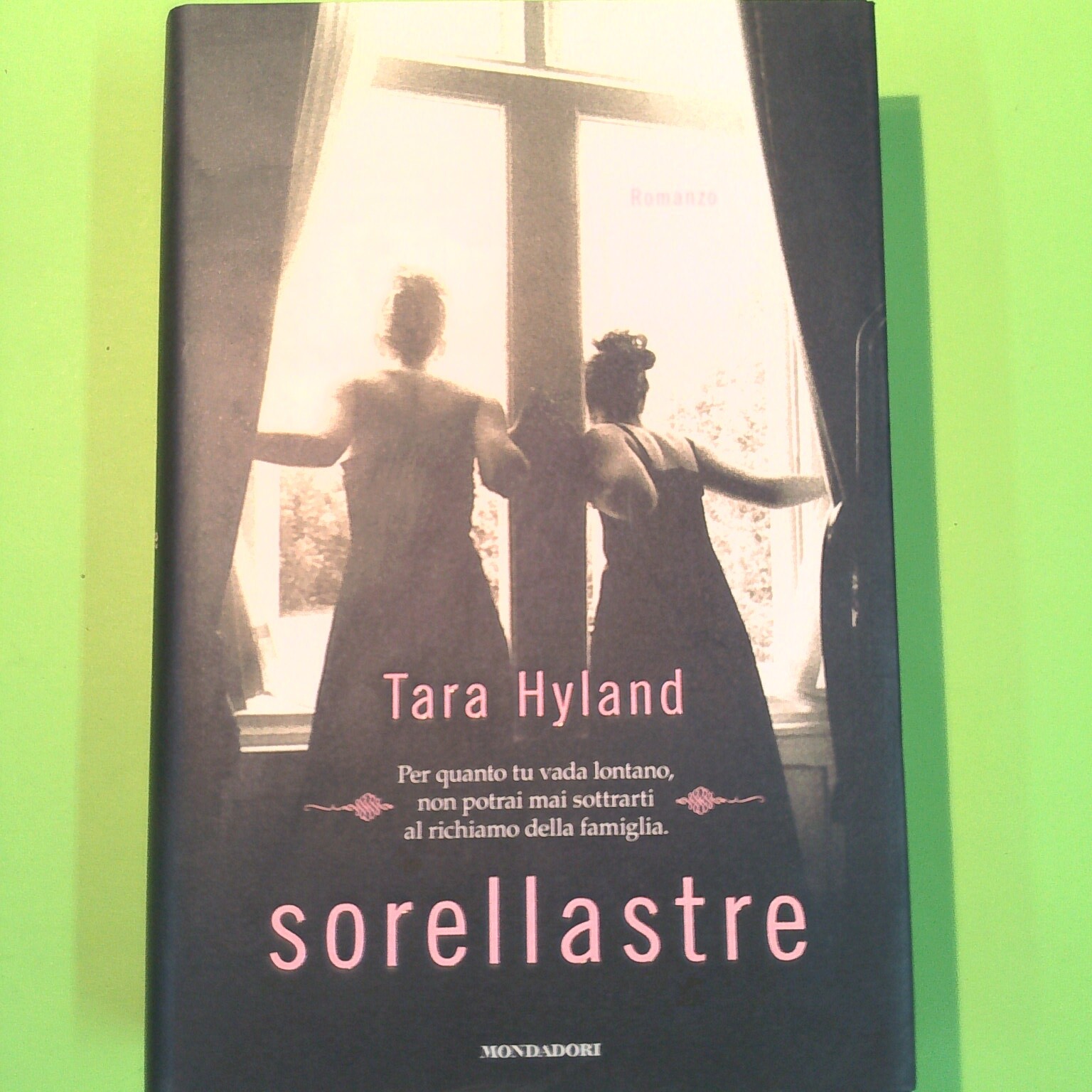 SORELLASTRE HYLAND MONDADORI