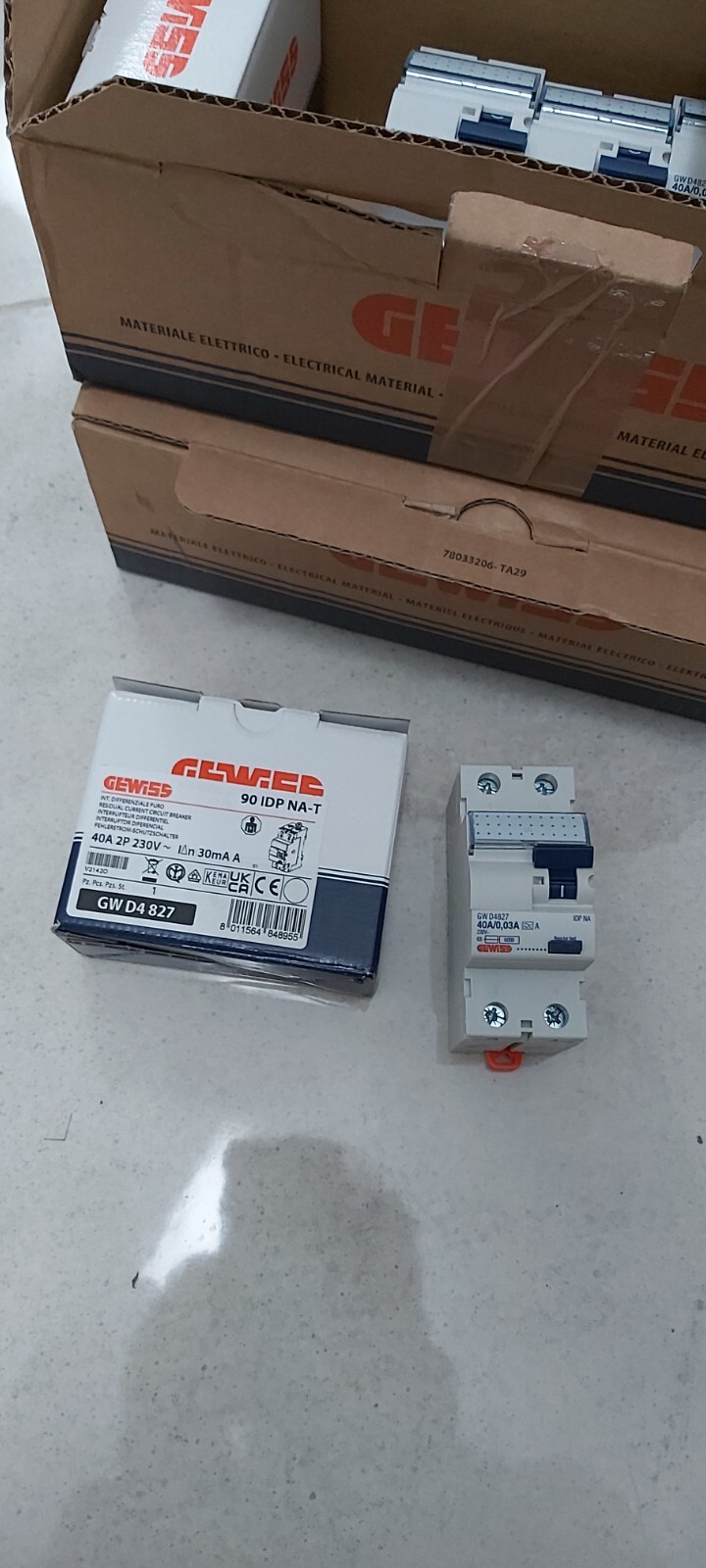 Gewiss GWD4827 Interruttore Differenziale Puro, Idp Na, 2P 40A Tipo a (Z3O)