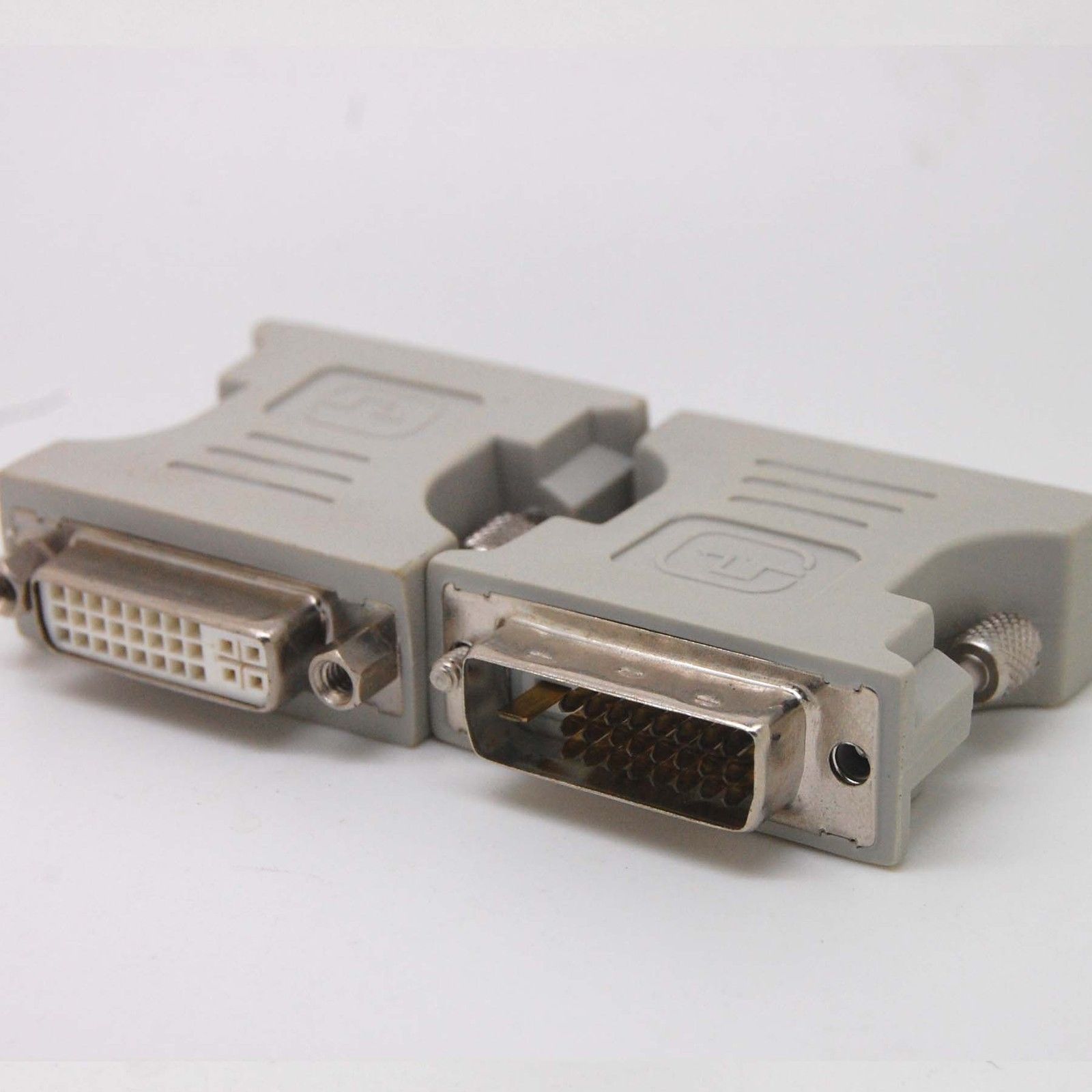 Adattatore DVI 24+5 Femmina/DVI 24+1 Maschio - Nuovo