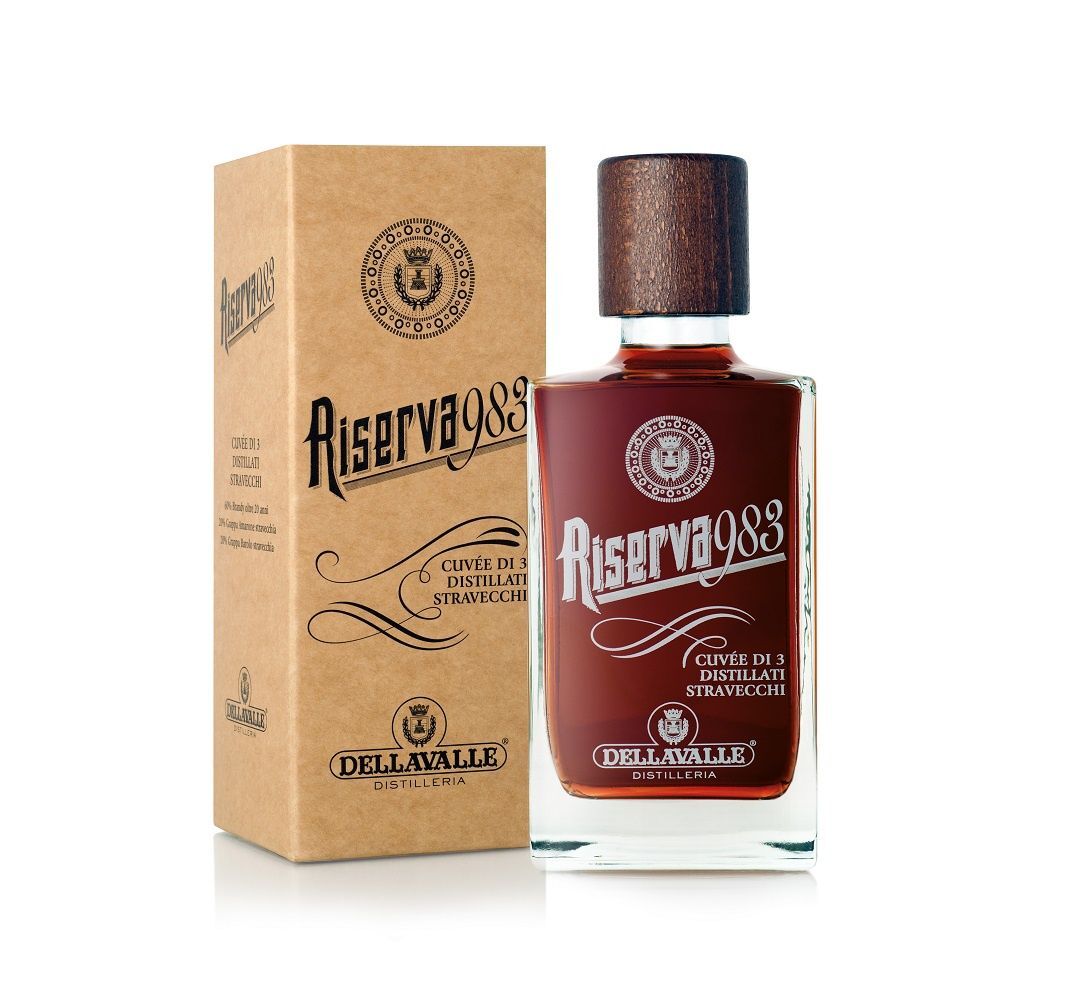 Distilleria Dellavalle - Cuvee di 3 Distillati Stravecchi Riserva 983 0,70 lt. +