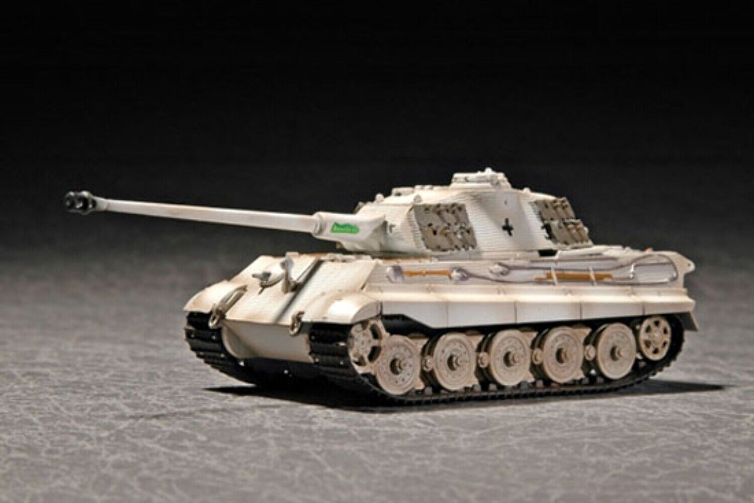 KING TIGER PORSCHE TURRET WITH ZIMMERIT Plastic model kit 1:72 Trumpeter 7292