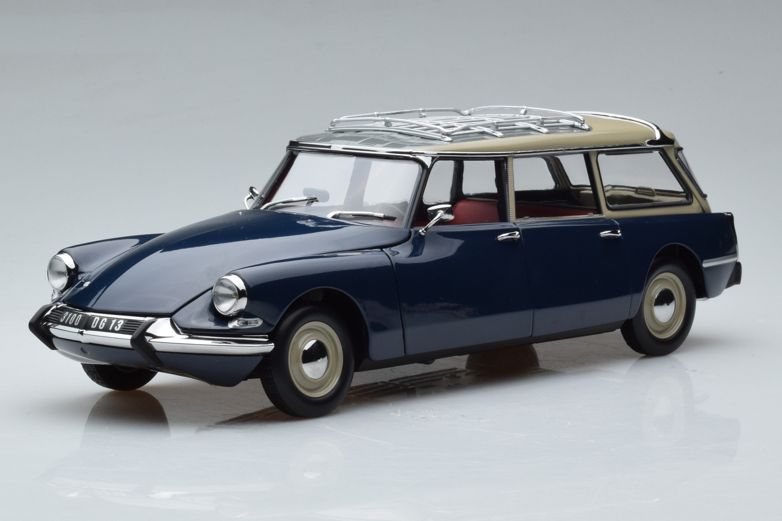 Citroen ID 19 Break Orient Blue Norev 1/18