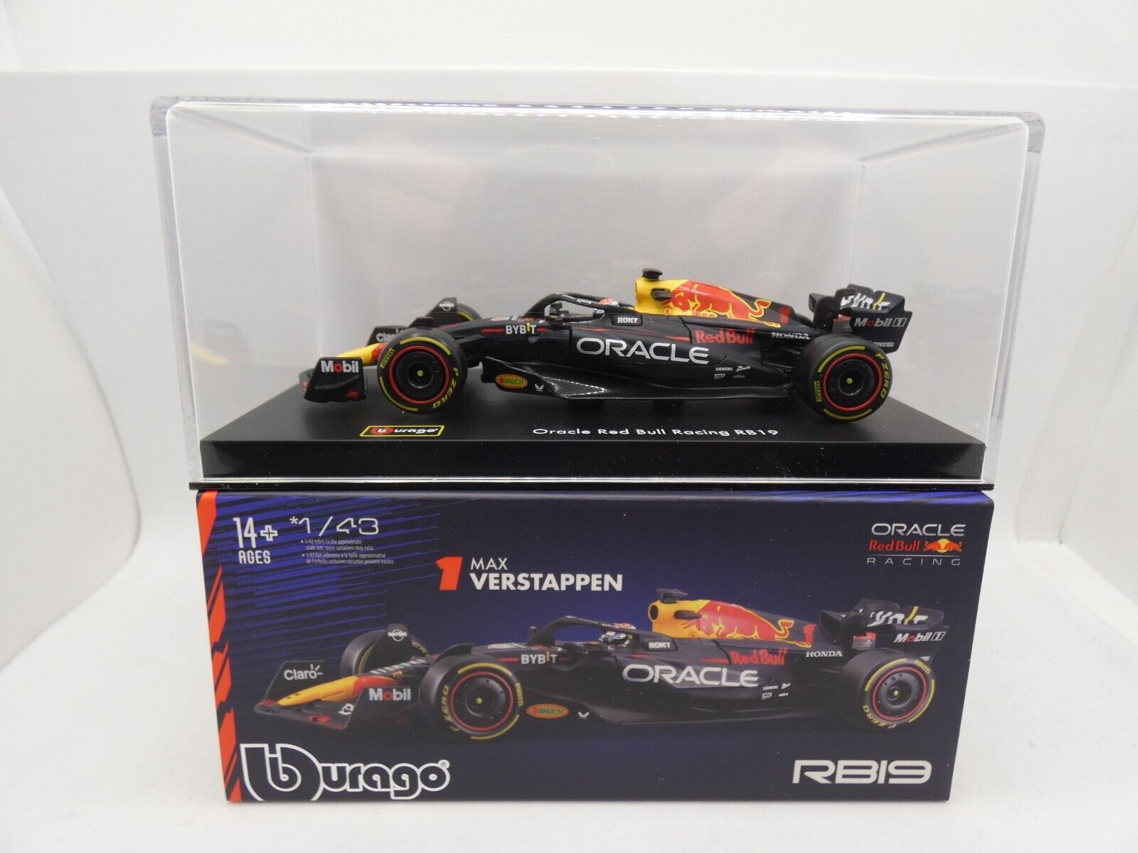 Oracle Rosso Bull Corsa RB19 Max Verstappen #1 2023 1/43 Bburago F1 Formula 1