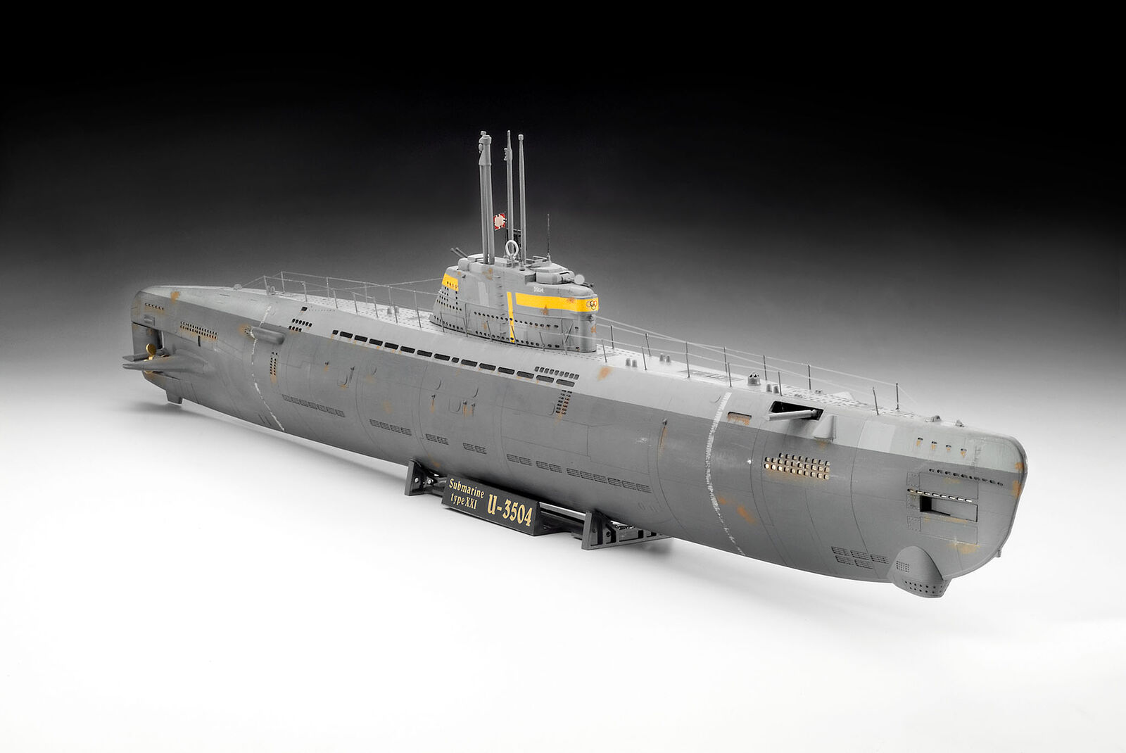 German Submarine Type XXI 1:144 Plastic Model Kit REVELL