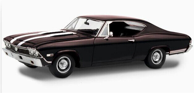 1968 Chevy Chevelle Model Set 1:25 Plastic Model Kit REVELL