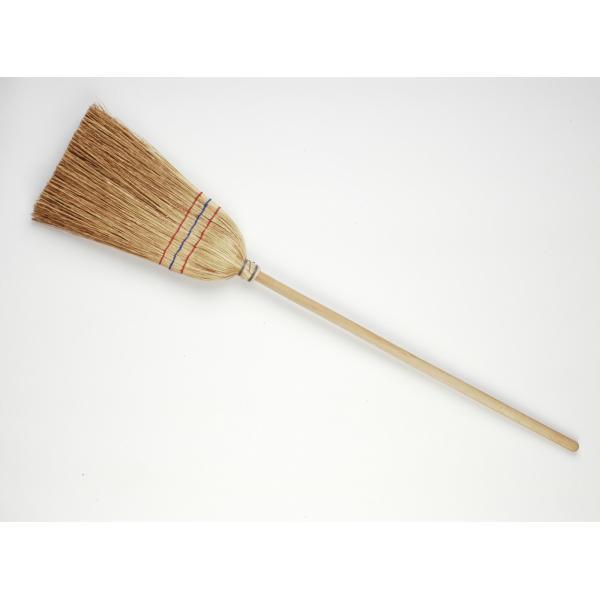 GIOCATTOLO SCOPA DI SAGGINA CON MANICO IN LEGNO