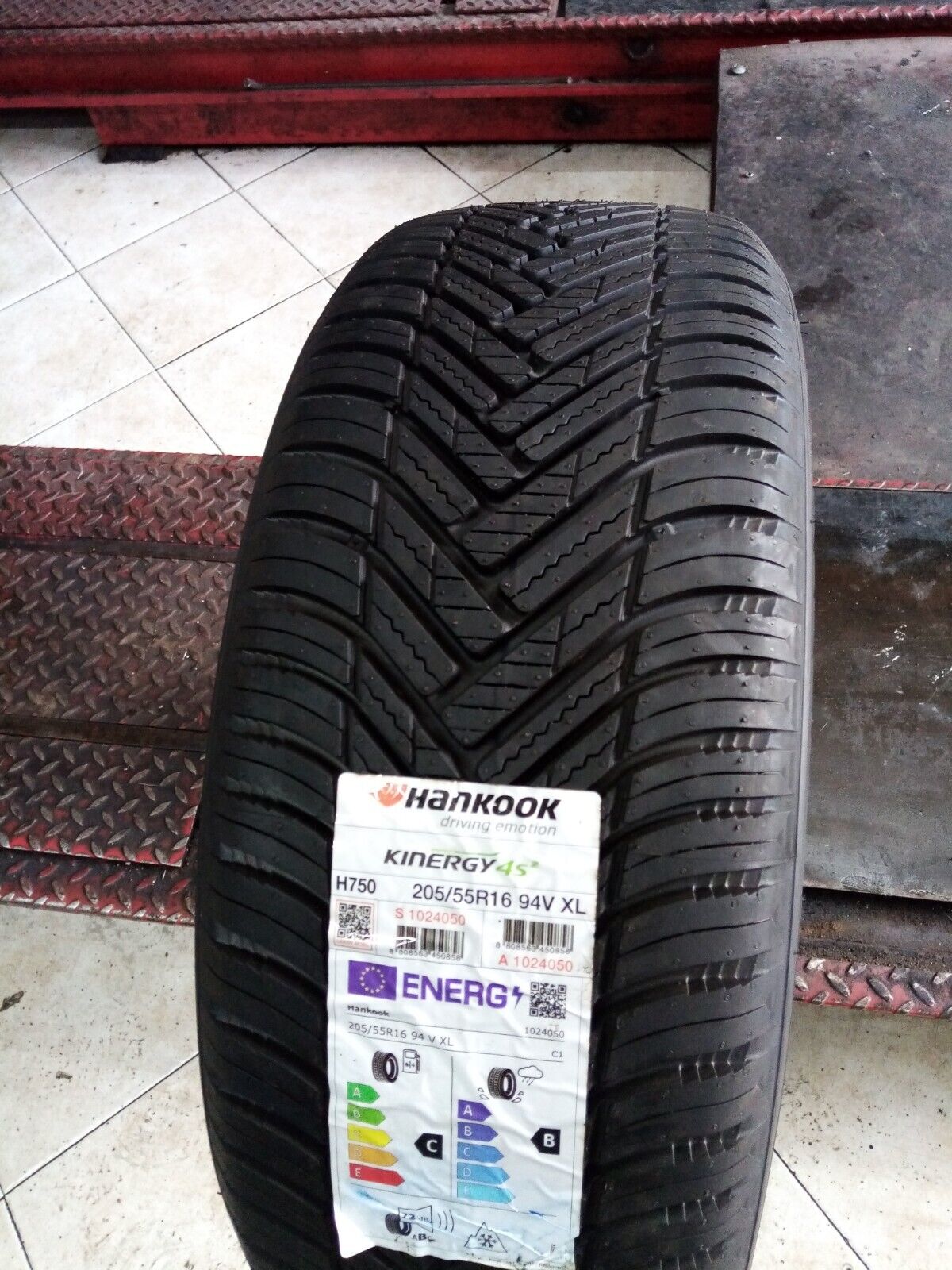 pneumatico nuovo 205 55 16 hankook 4stagioni 94V  XL M+S