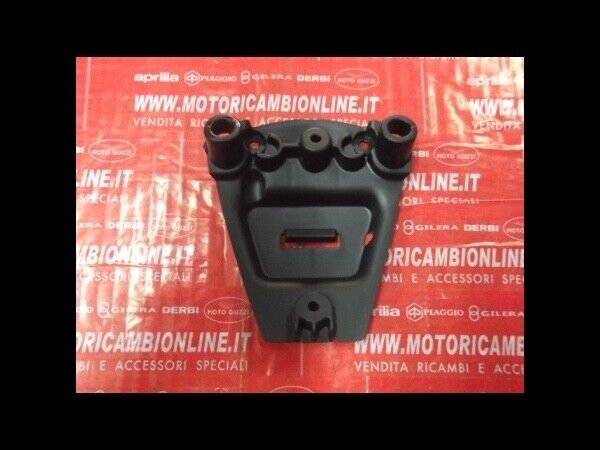 BASE COPRISELLINO PER MOTO APRILIA CODICE 858838 ENTRA PER LE APPLICAZIONI