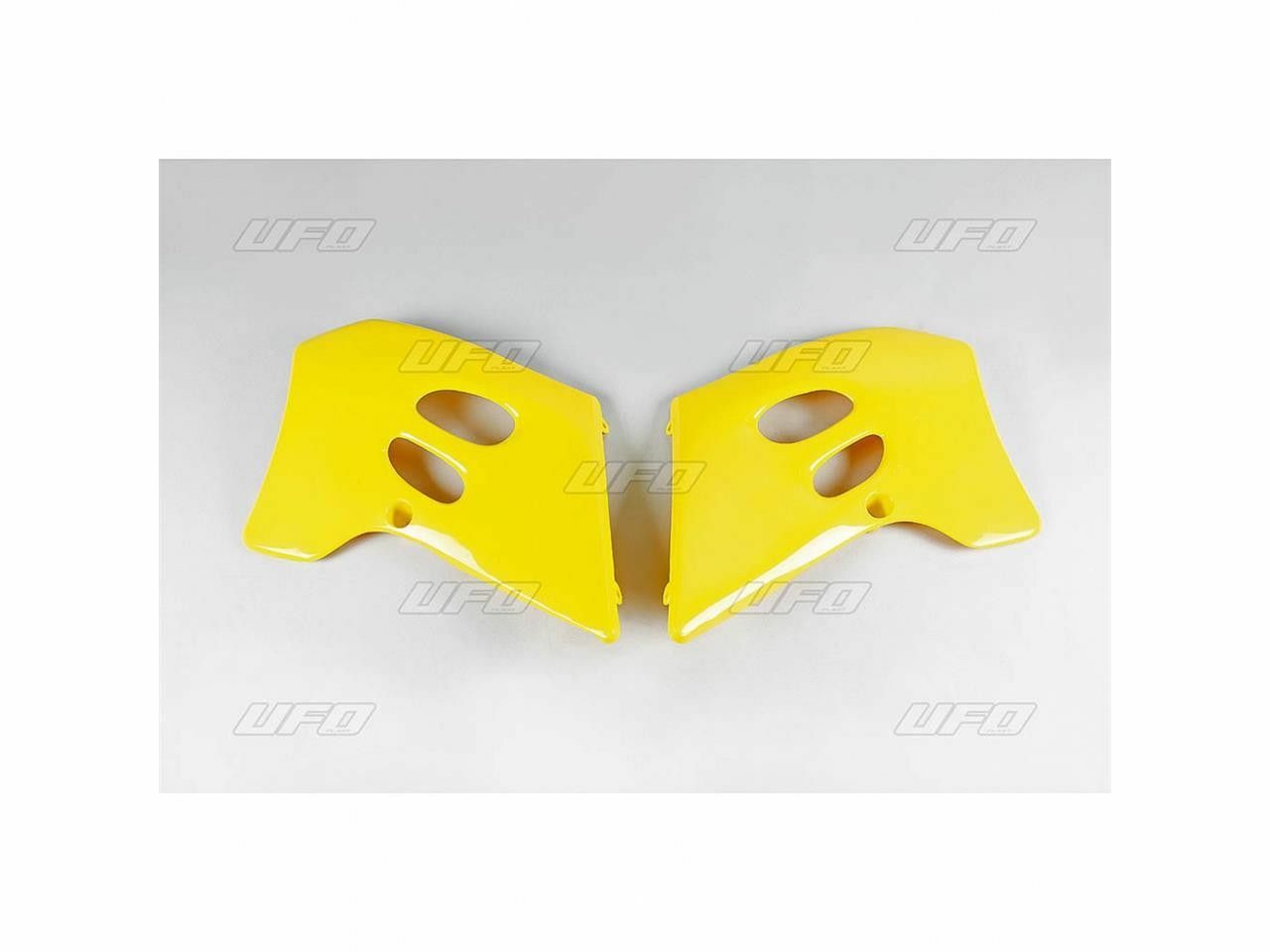 Branchie Del Radiatore UFO Giallo Suzuki RM125/250 - Nuovi