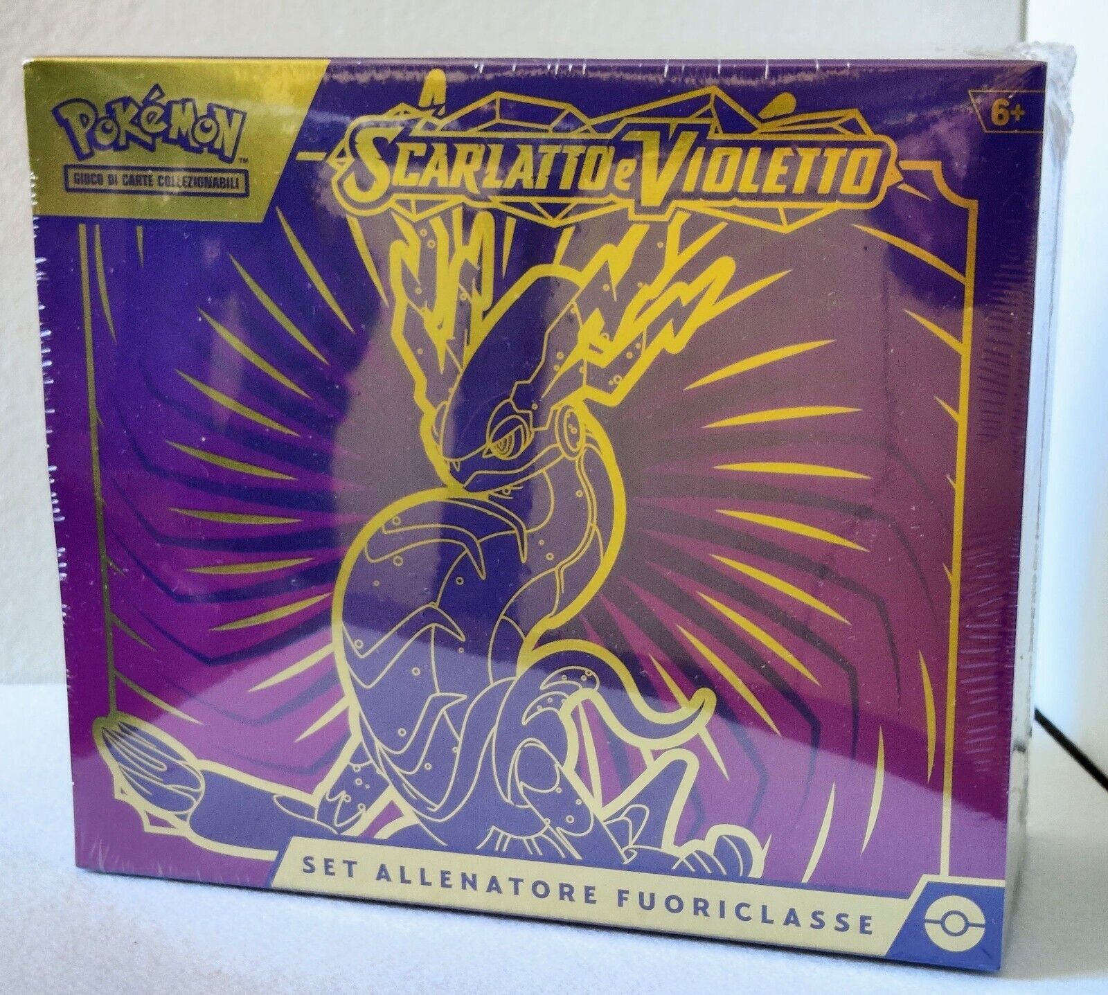 Set Allenatore Fuoriclasse Scarlatto e Violetto Miraidon (ITA) - sigillato