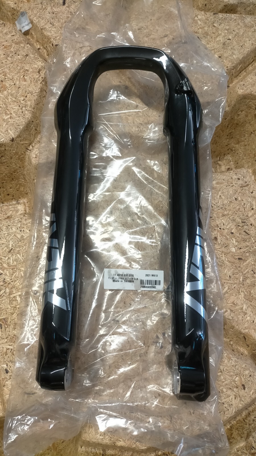 foderi forcella lyrik ultimate 27.5 15x110mm boost nero lucido 2059010757
