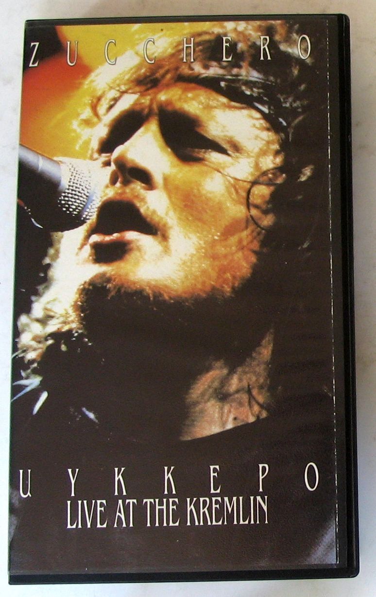 ZUCCHERO - LIVE AT THE KREMLIN - VHS Nuova / Never Played