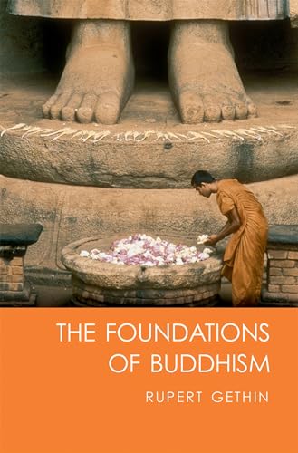 The Foundations Of Buddhism (Opus) [Lingua Inglese]
