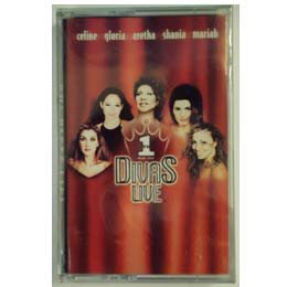Divas Live