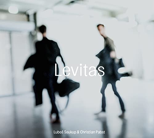 Lubos Soukup & Christian Pabst : Levitas.