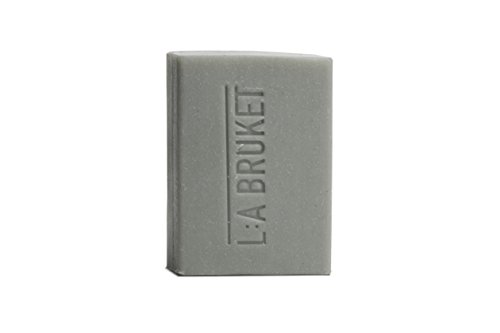 L: A Bruket No. 13 Bar Soap Foot Scrub, 120 G