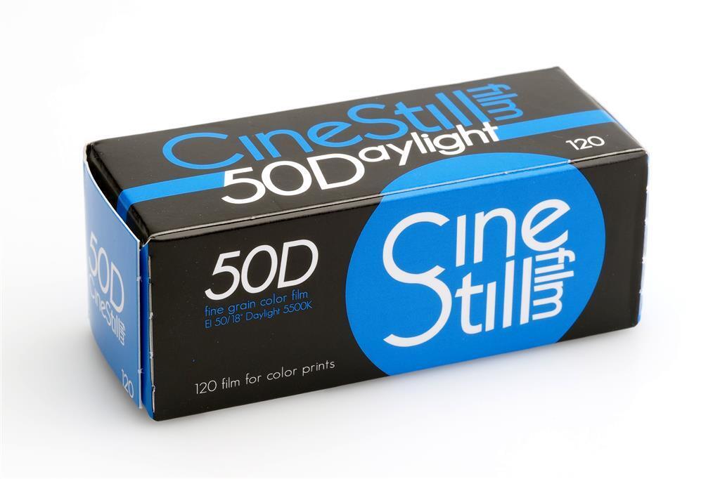 Cinestill 50D 120 XPRO C-41 Daylight Colore Pellicola EXP.04/24 (1726936794)