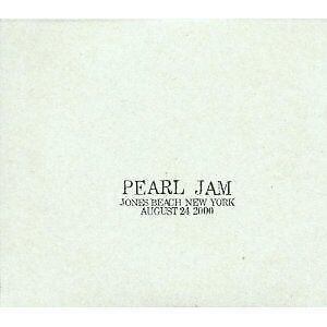 PEARL JAM  - JONES BEACH NEW YORK AUGUST 24 2000  CD