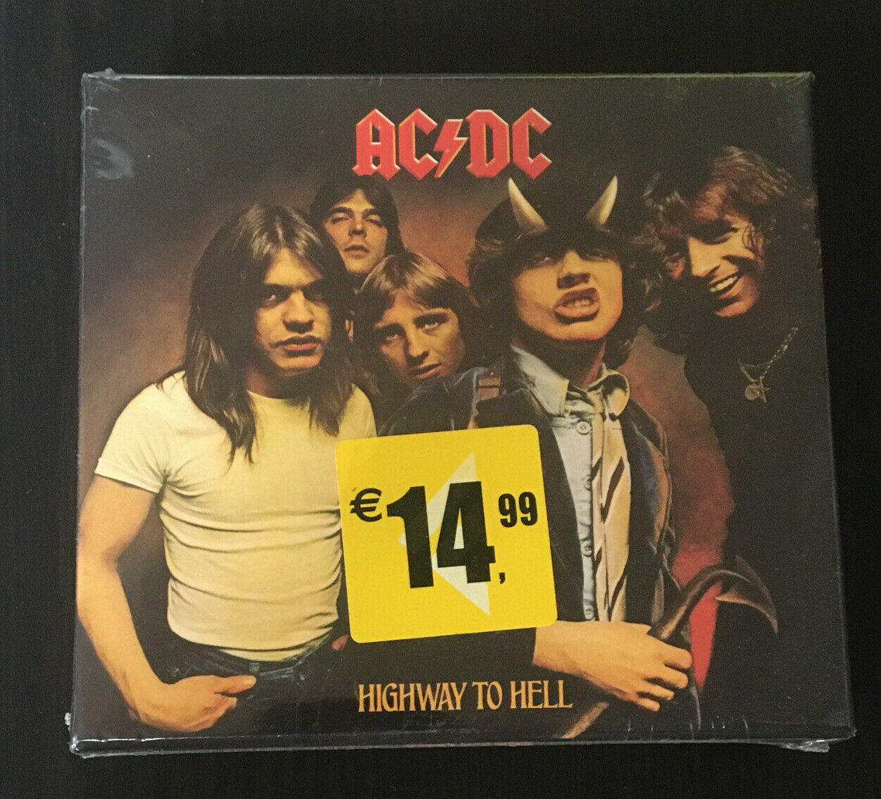 AC/DC"HIGHWAY TO HELL-BOX CD-LIMITED EDITION- VERY RARE