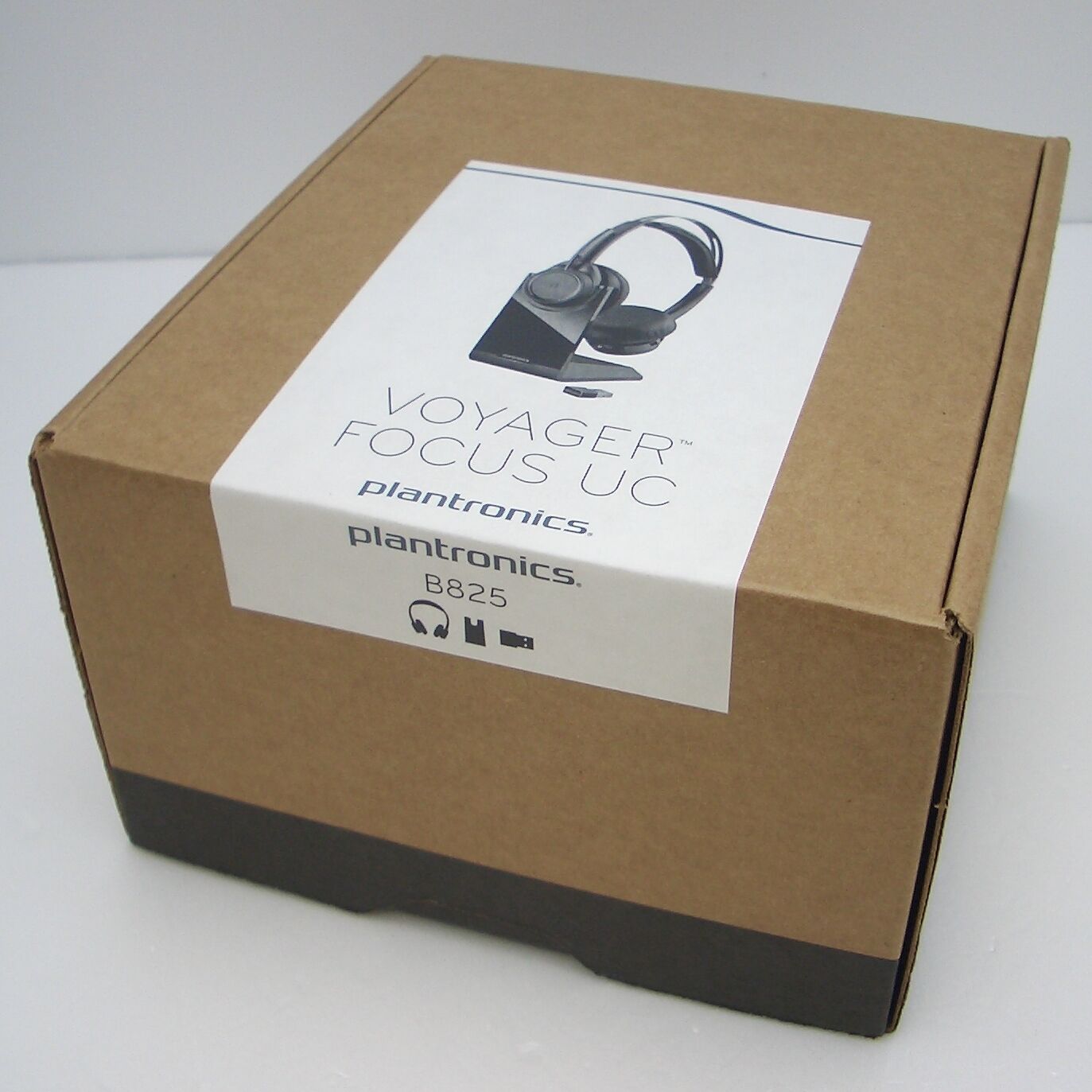 Plantronics Voyager Focus UC B825 Cuffie senza Fili 202652-01, 202652-101 Nuovo