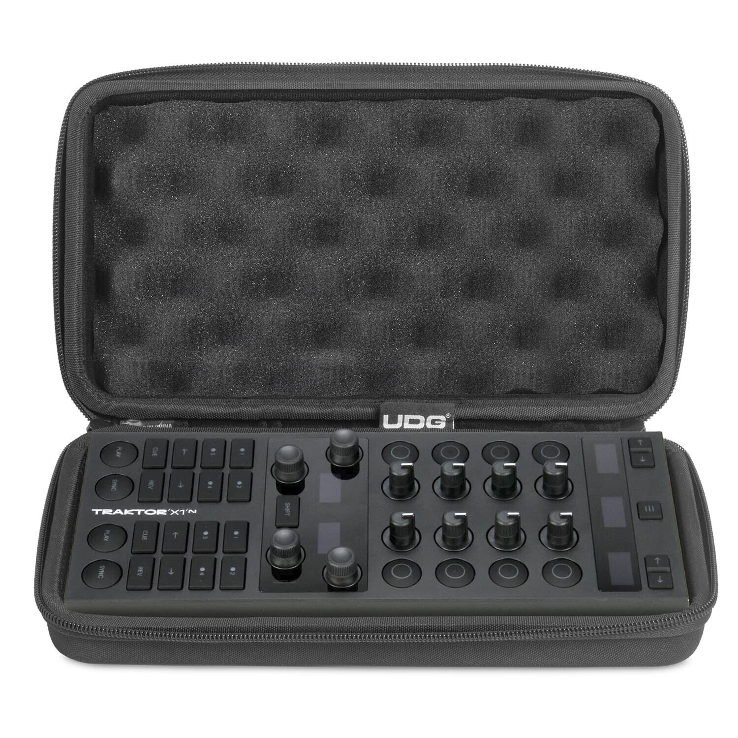 UDG U8503BL Creator NI Traktor X1 Mk3 Harcase Black