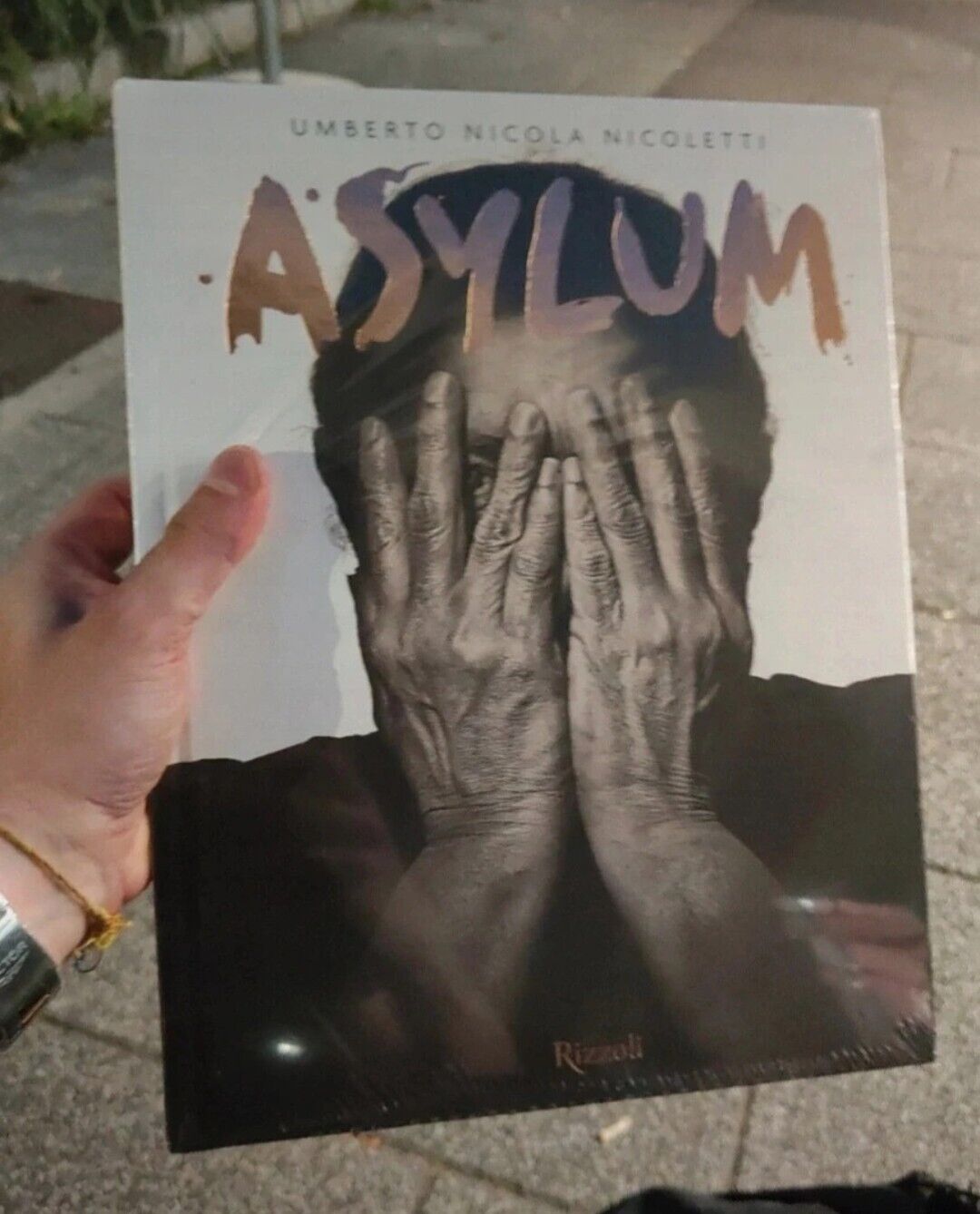 ASYLUM - Umberto Nicola Nicoletti,  Rizzoli Inglese Italiano