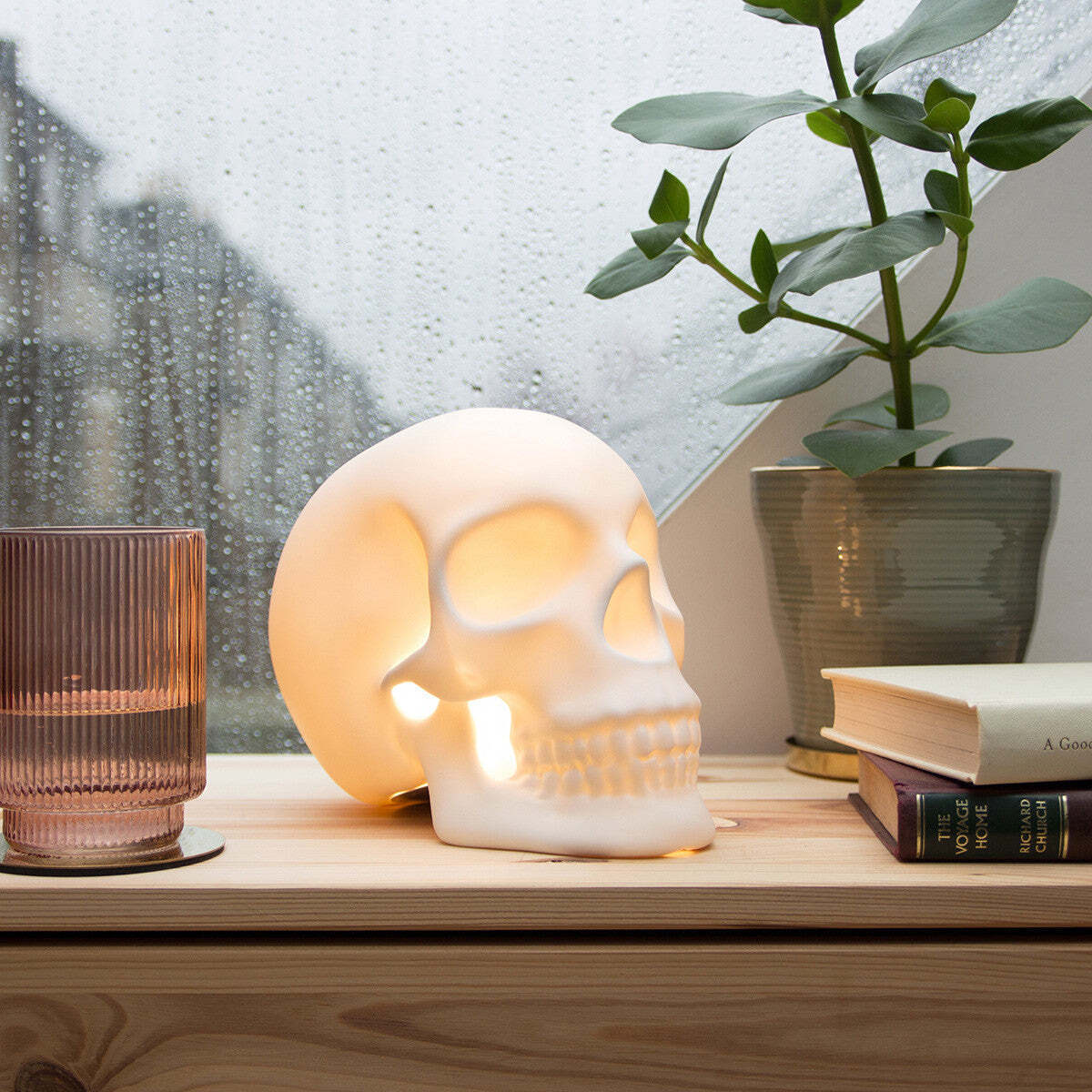 "SKULL LIGHT CERAMIC SUCK UK ART. 071011"