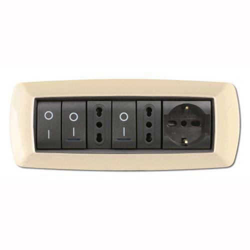 Placca Life Mod. Living Plast. Avorio 7P