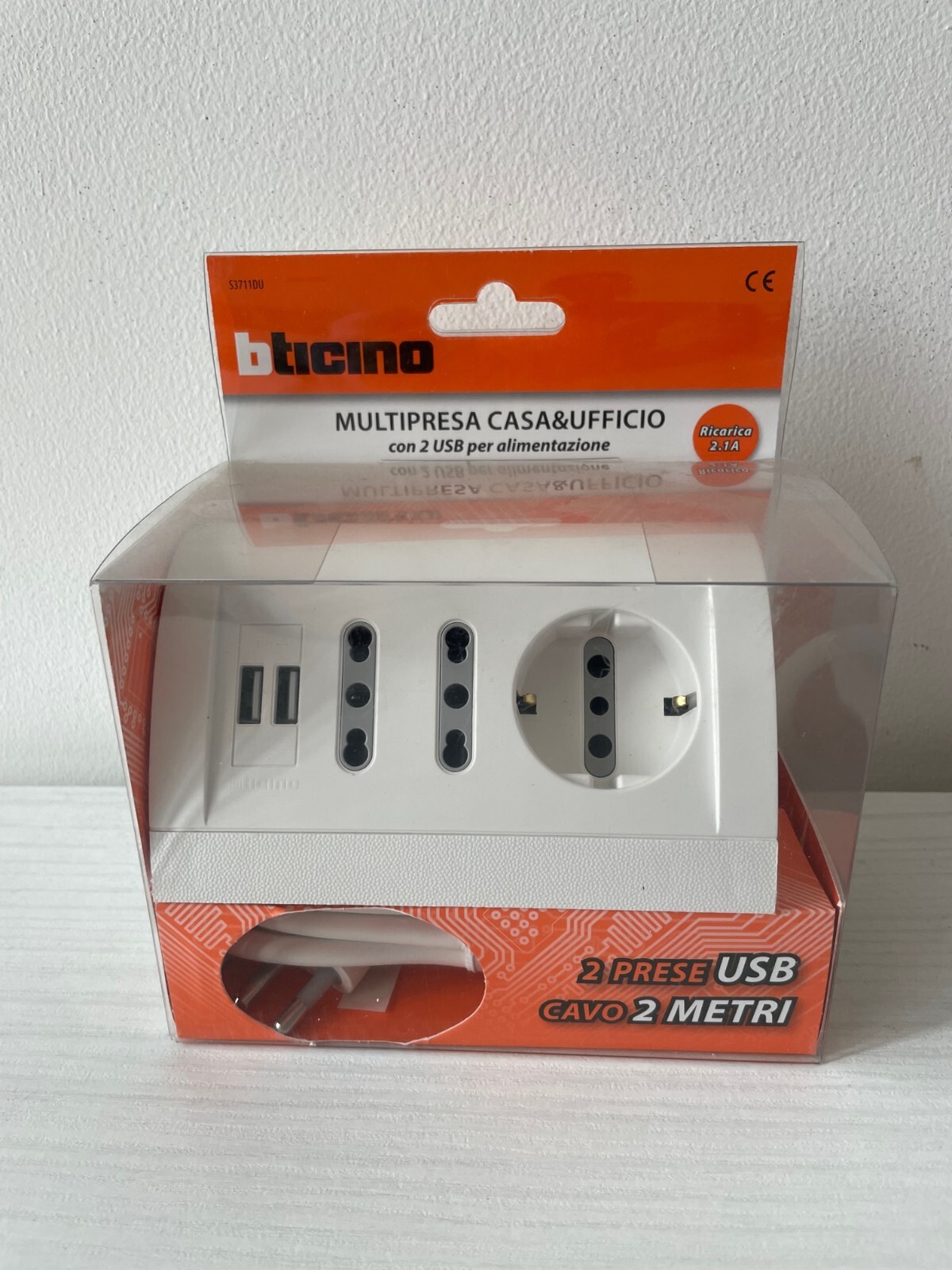 BTICINO S3711DU Multipresa ciabatta da Scrivania 10/16A con USB bianca