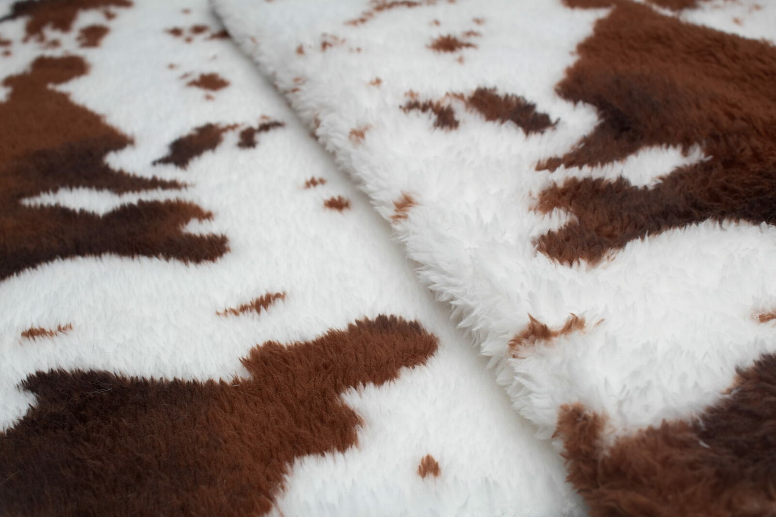Peluche Minky bilaterale mucca stampate Marrone 50 x 180 cm