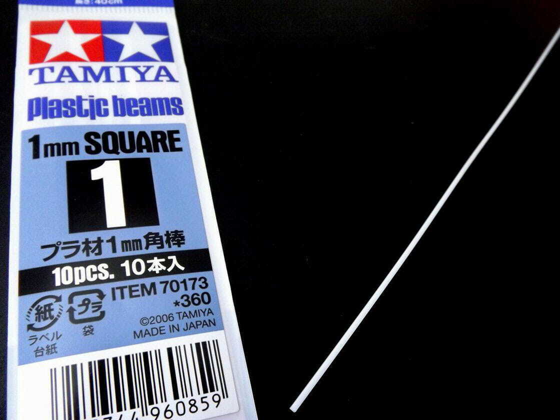 TAMIYA - PLASTIC BEAMS 1mm SQUARE 10 pcs LISTELLI QUADRATI  LUNG 40cm ART 70173