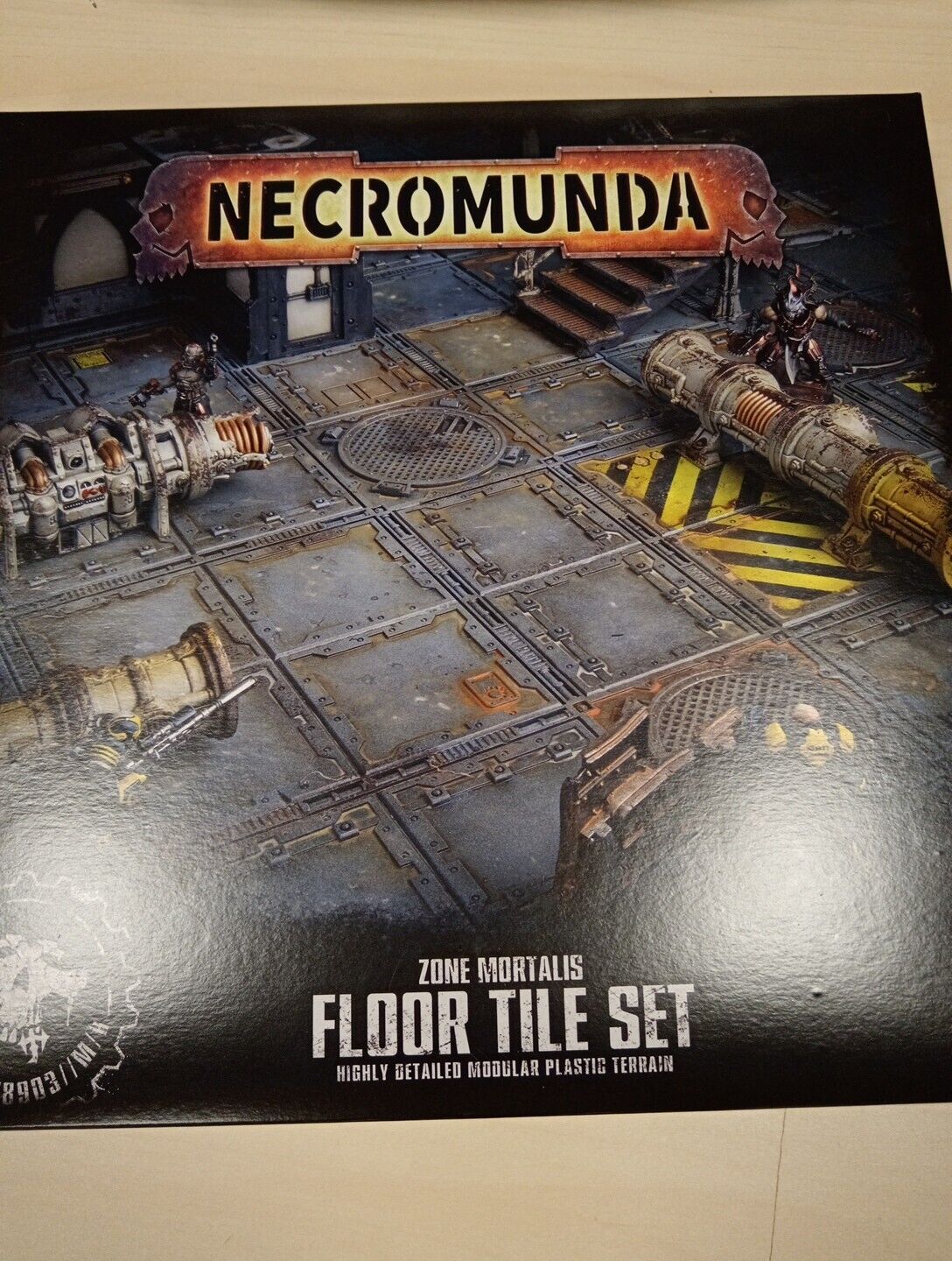 Necromunda: Zone Mortalis Floor Tile Set | Box