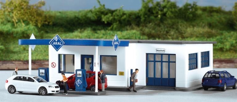Piko - STAZIONE DI SERVIZIO  ARAL  H0