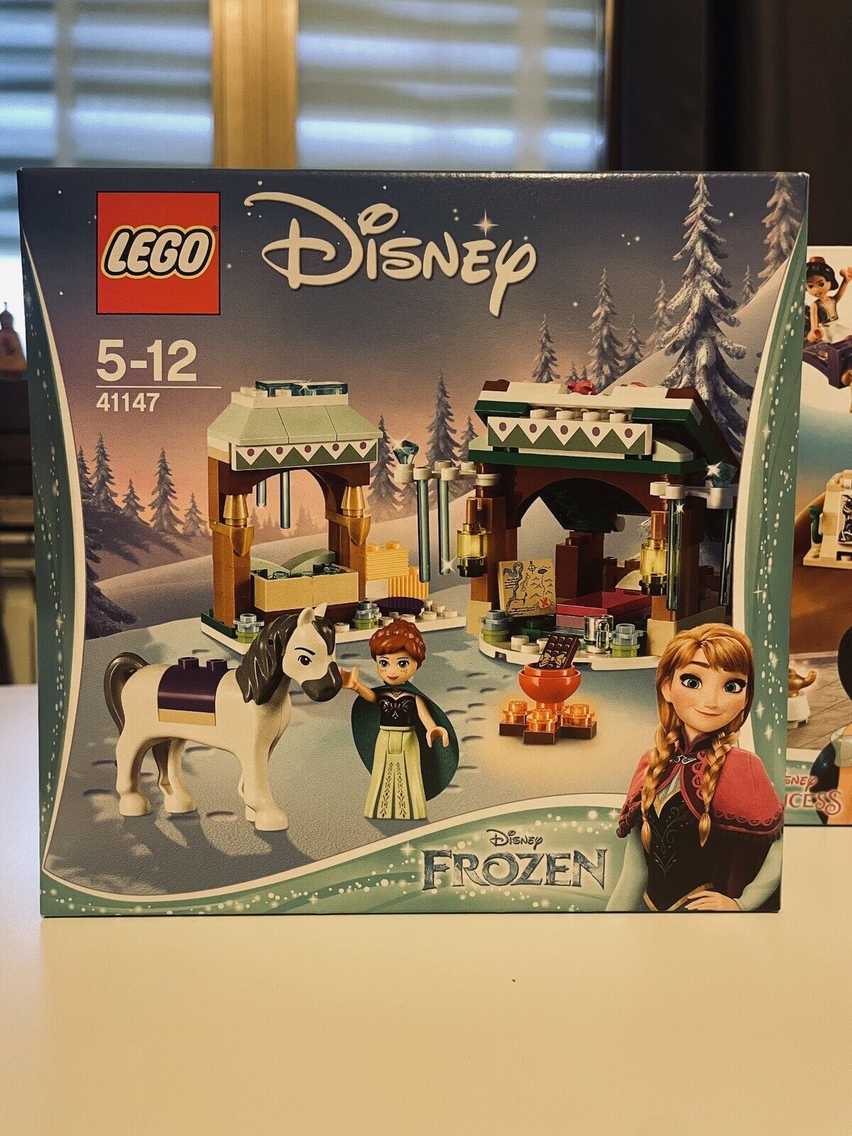LEGO Disney 41147 Frozen - L'avventura Sulla Neve Di Anna NUOVO