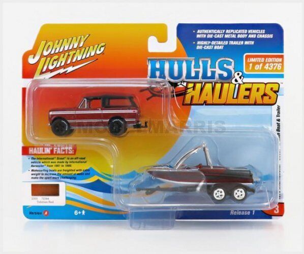 JOHNNY LIGHTNING JLSP205A-JLBT015 INTERNATIONAL - SCOUT WITH TRAILER AND BOAT 19