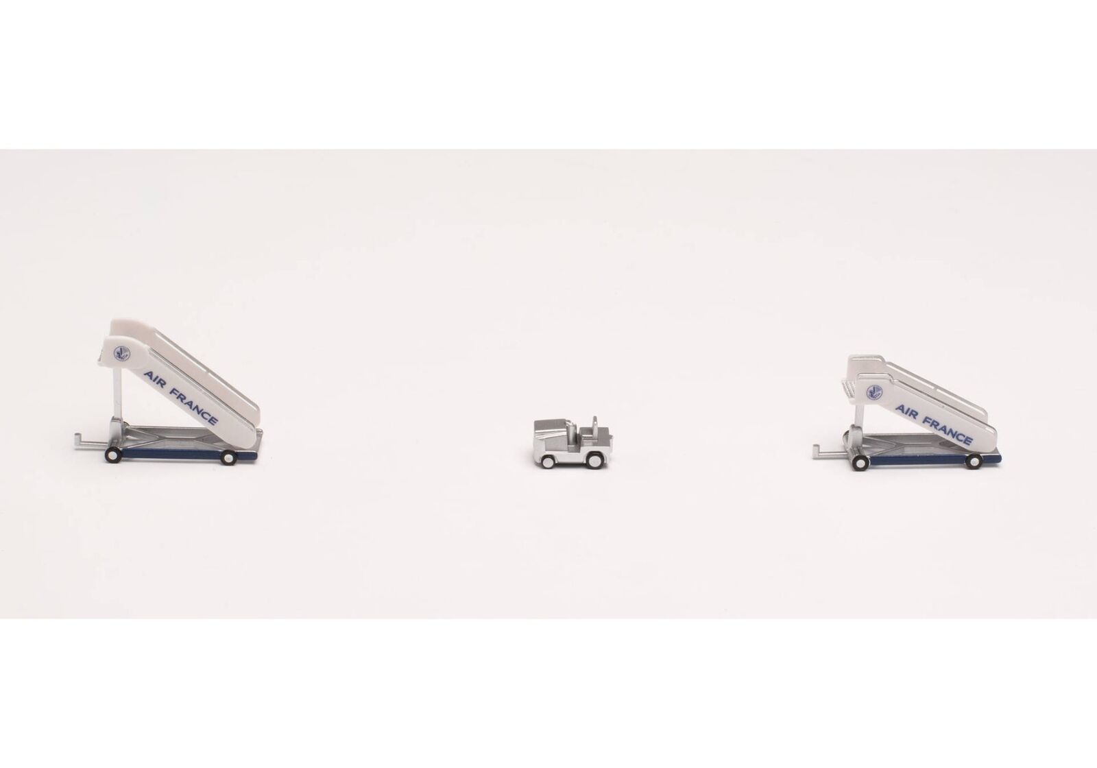 HERPA, 2 Scala passeggeri e rimorchiatore Air France, 1/200,  HER571876