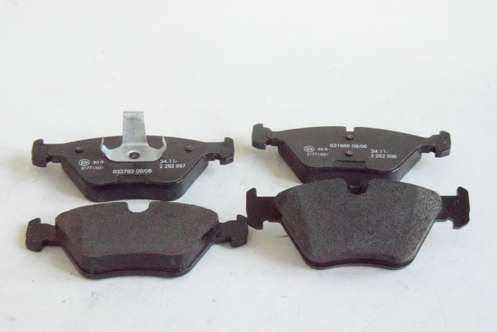 34112282995-KIT PASTICCHE FRENO ANTER.BMW M3 E36-E46; M5 E34; 7 E32; Z3 M; Z4 M