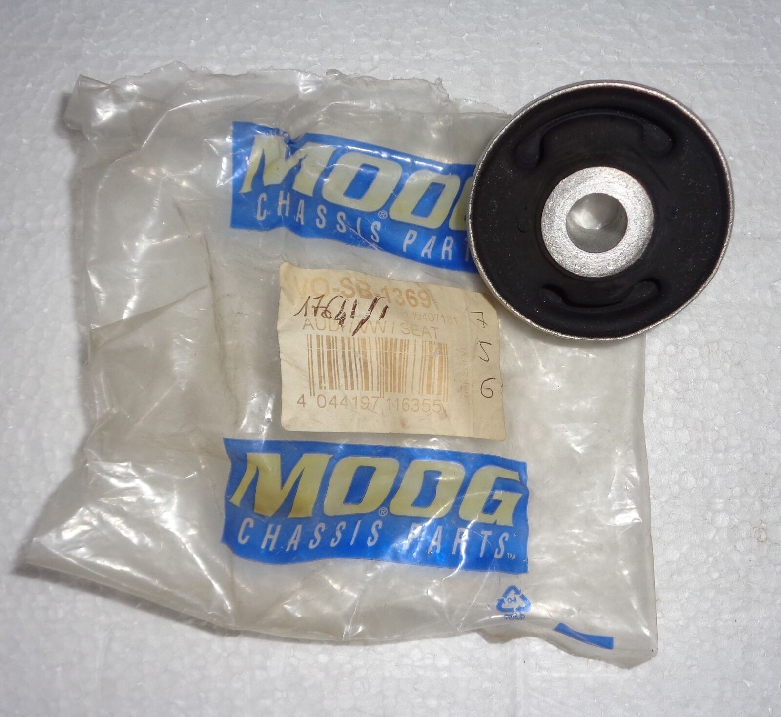 M00G VO-SB-1369  Supporto Braccio oscillante PER AUDI VW SEAT SKODA