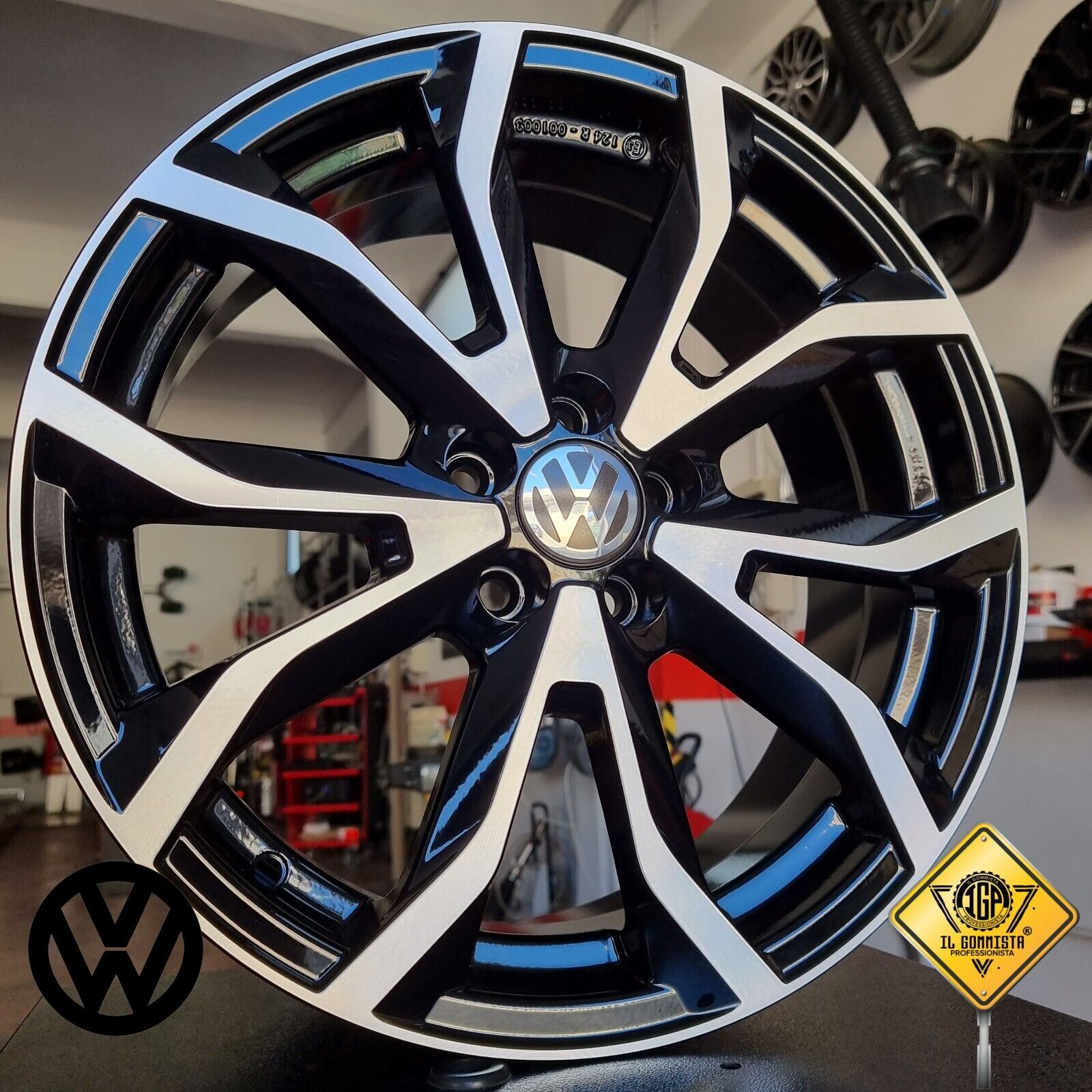 KIT 4 Cerchi In Lega 7,5 x 17" Compatibili con Volkswagen Golf 5 6 7 8 GTI GTE R