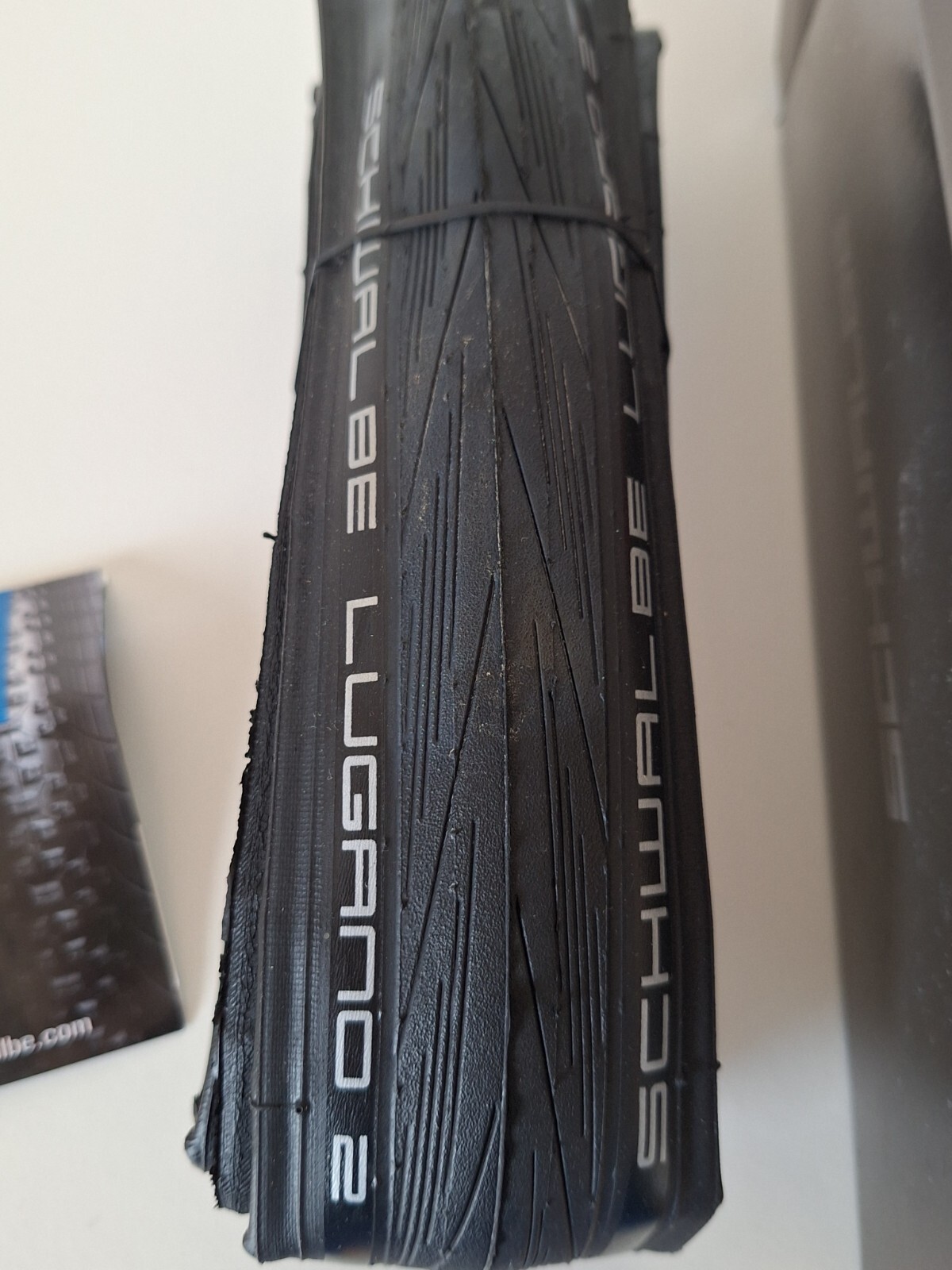 Schwalbe LUGANO II ENDURANCE 700x25C copertura rigida nero Active Line
