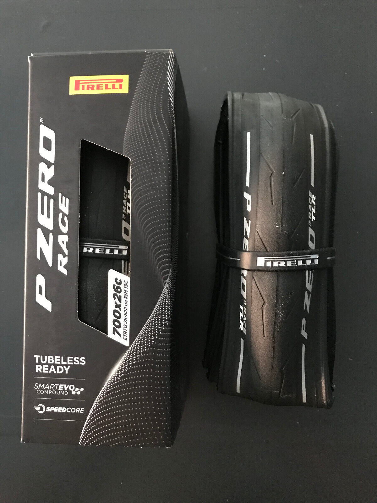 PNEUMATICO PIRELLI  PZERO RACE TLR   700X26C - 26-622  MADE IN  ITALY
