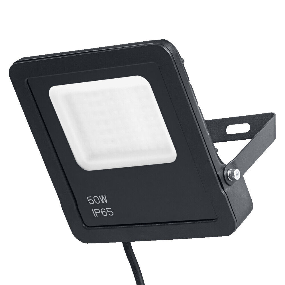 LEDVANCE WIFI Smartes High-Power Flutlicht, dunkelgrau, 50W, 4000lm, regulierbar