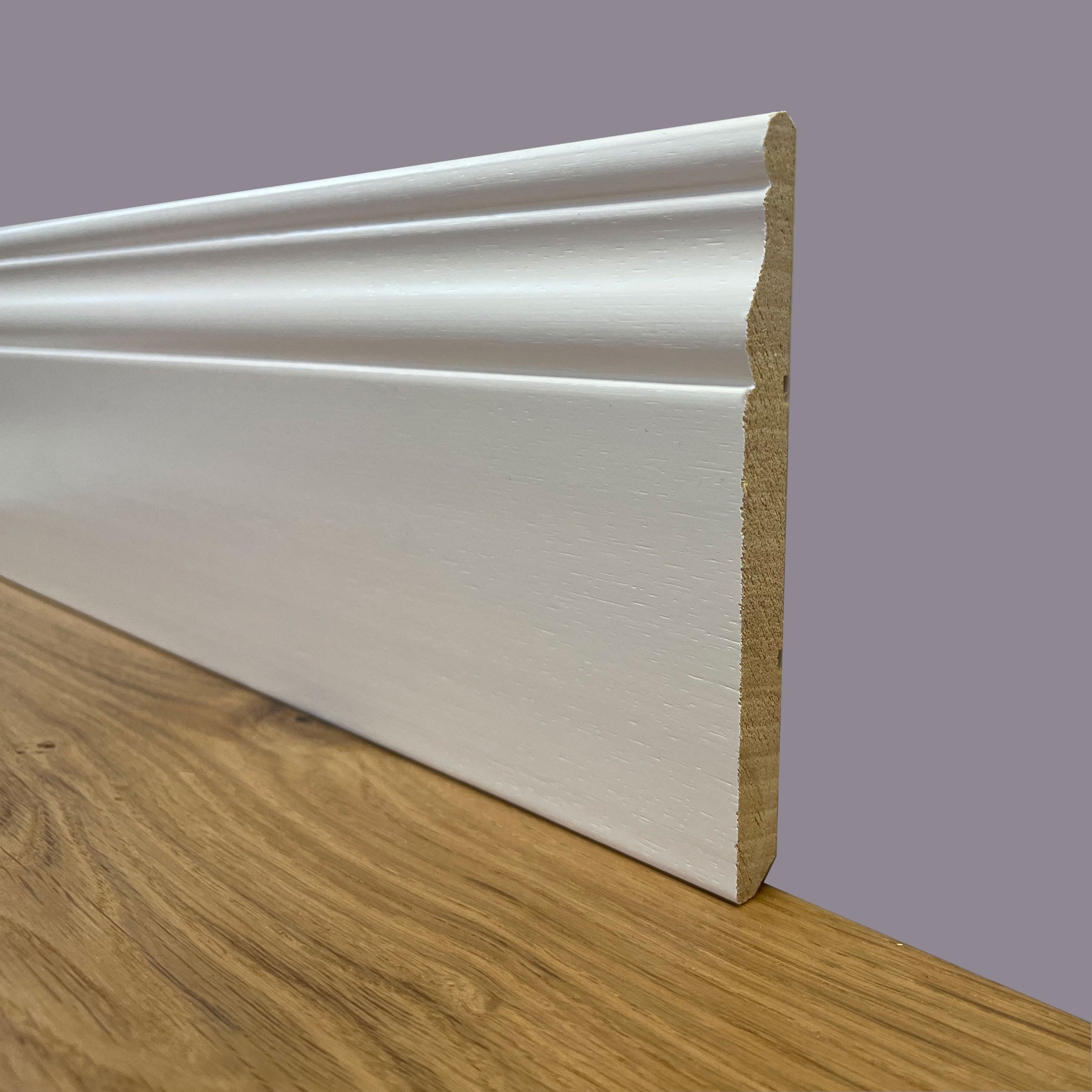 96 metri lineari di battiscopa slim laccato bianco in legno massello ducale 120x10