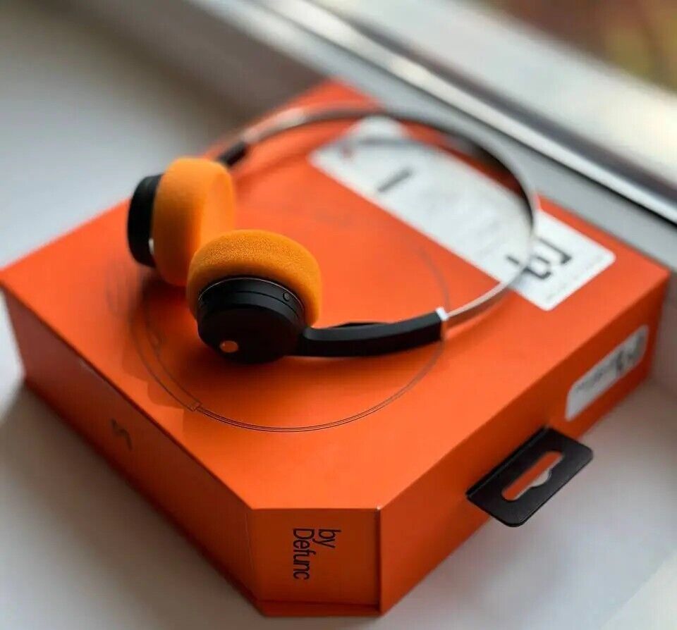 Mondo by Defunc - On-Ear Bluetooth Kopfhörer Headset Grau Greige