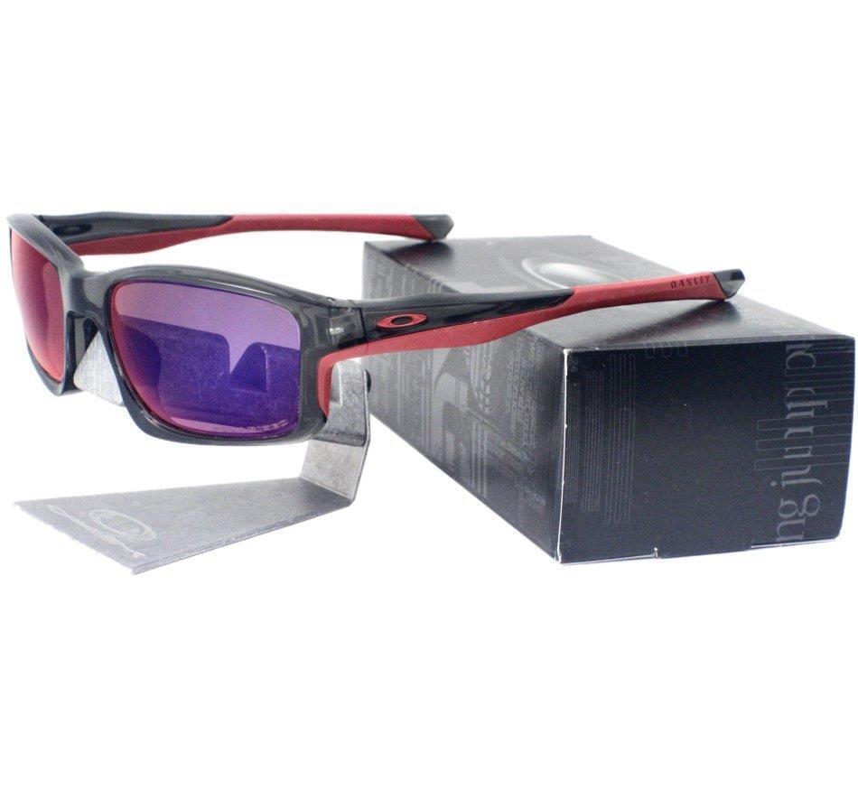 Nuovo Oakley OO9247-10 Polarizzati Chainlink Grigio Fumo Rosso Iridio Uomo Sole