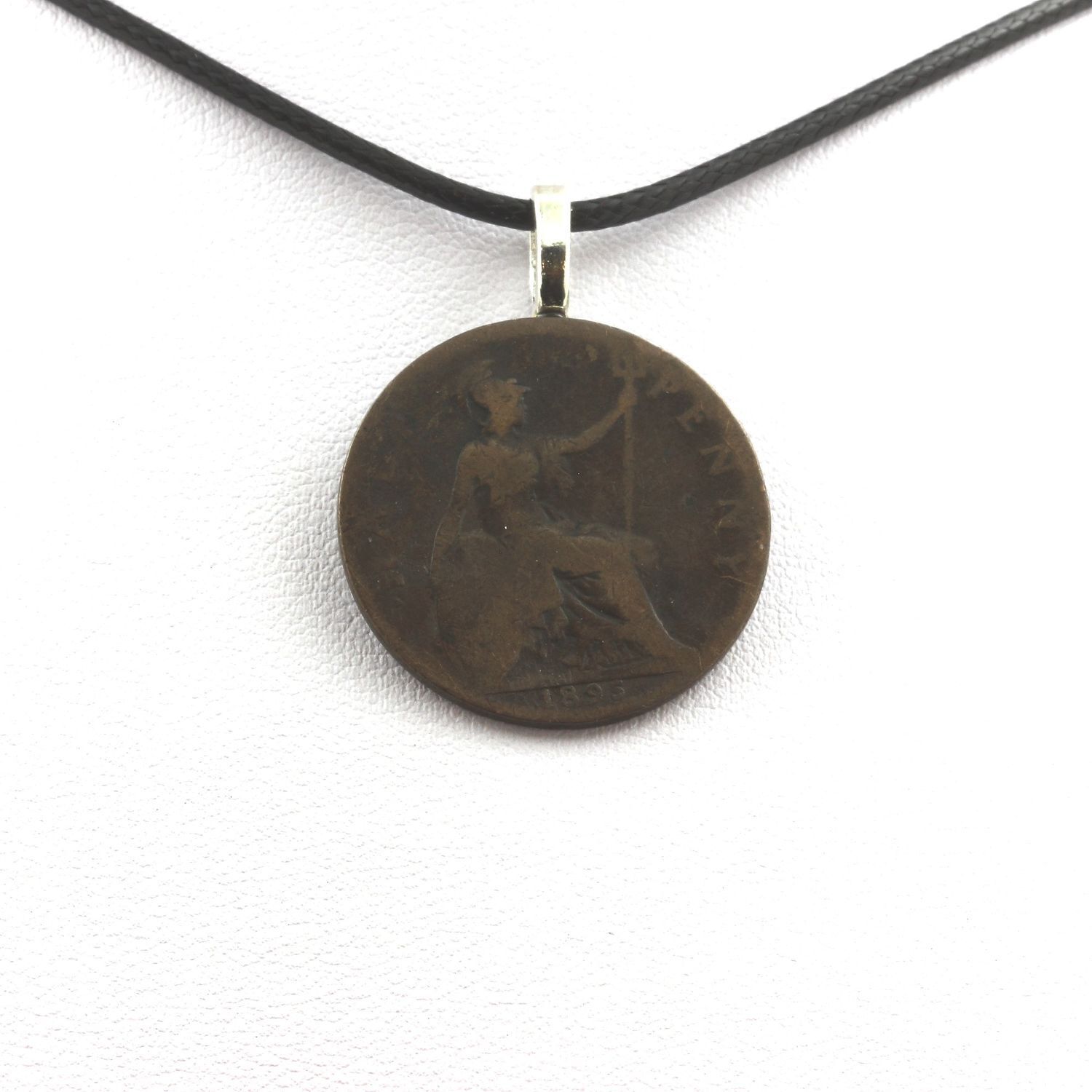 Collana Moneta Regno Unito 1 Farthing Victoria ""Old Head"" .Cordoncino N